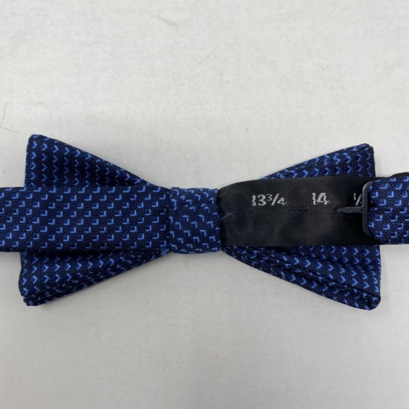 Claiborne Bow Tie Patterned - Picture 2 of 4